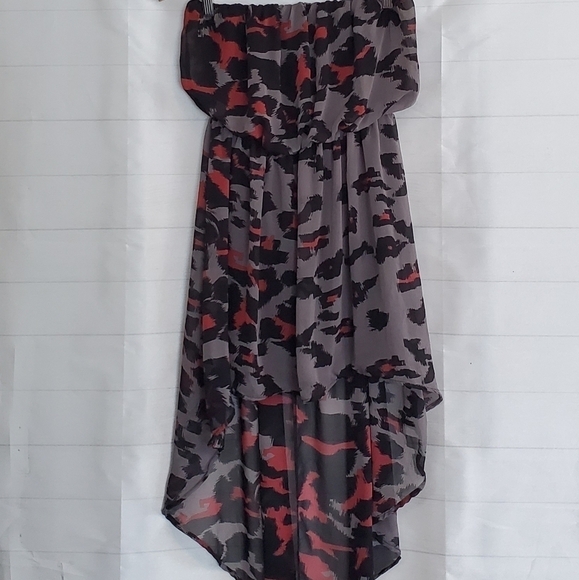 Maude - Picture 2 of 4